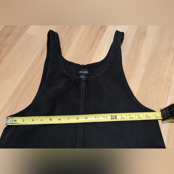 Monki denim pinafore dress in black - Picture 5 of 8